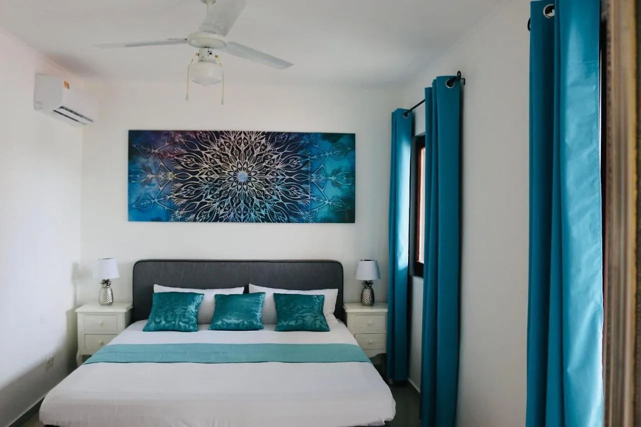 Neue Villa Tropic Paradise Willemstad Nyaraló